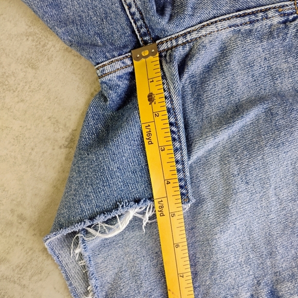 We The Free Pacifica Short Women 28 Blue Jean High Rise Distressed Hem 5" Inseam - Picture 11 of 13